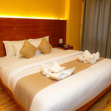 Hotel Chino Pokhara Kültér fotó